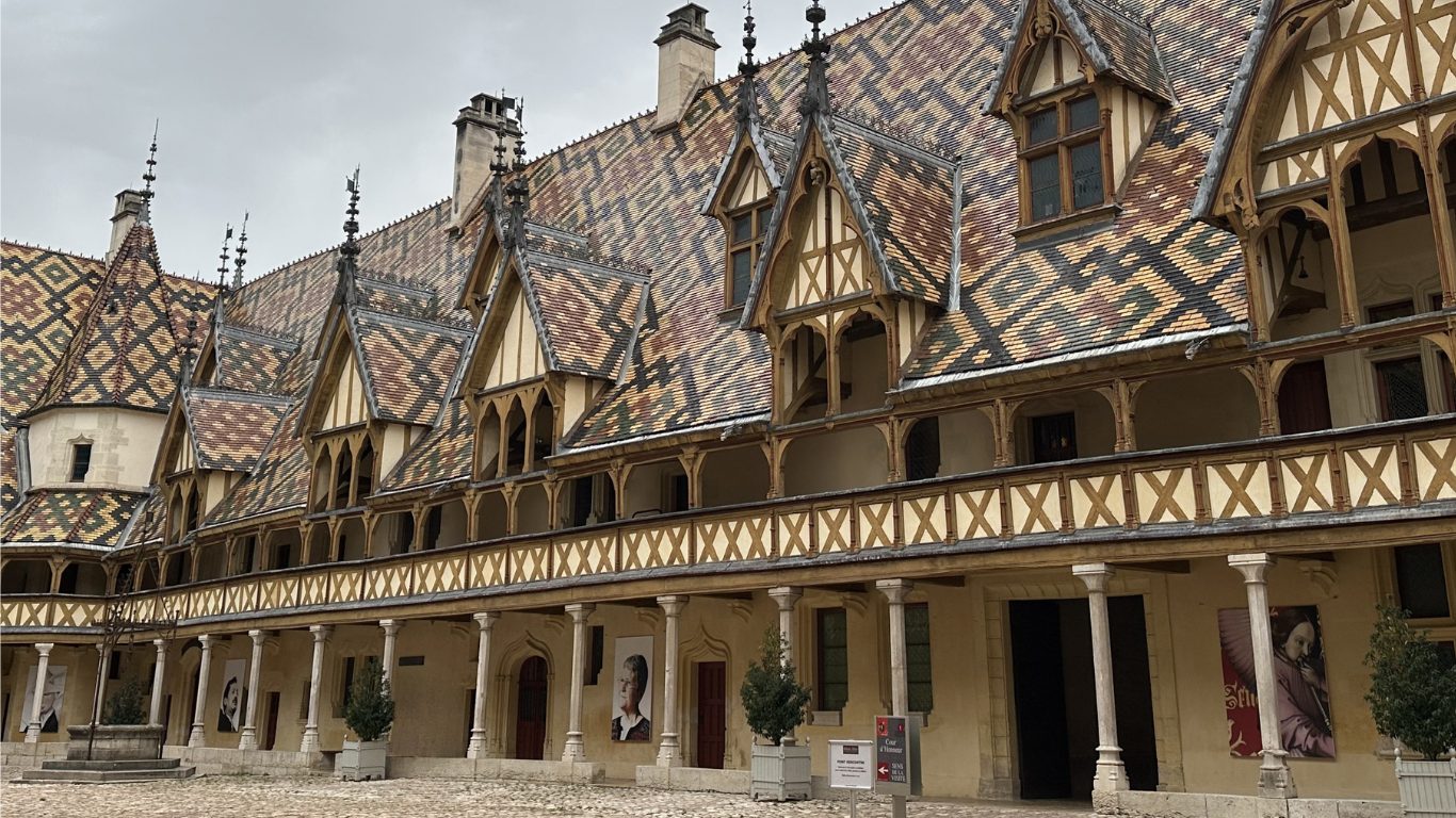 Hospice de Beaune Exterior 800×600 Exterior and Courtyard of the Hospice de Beaune